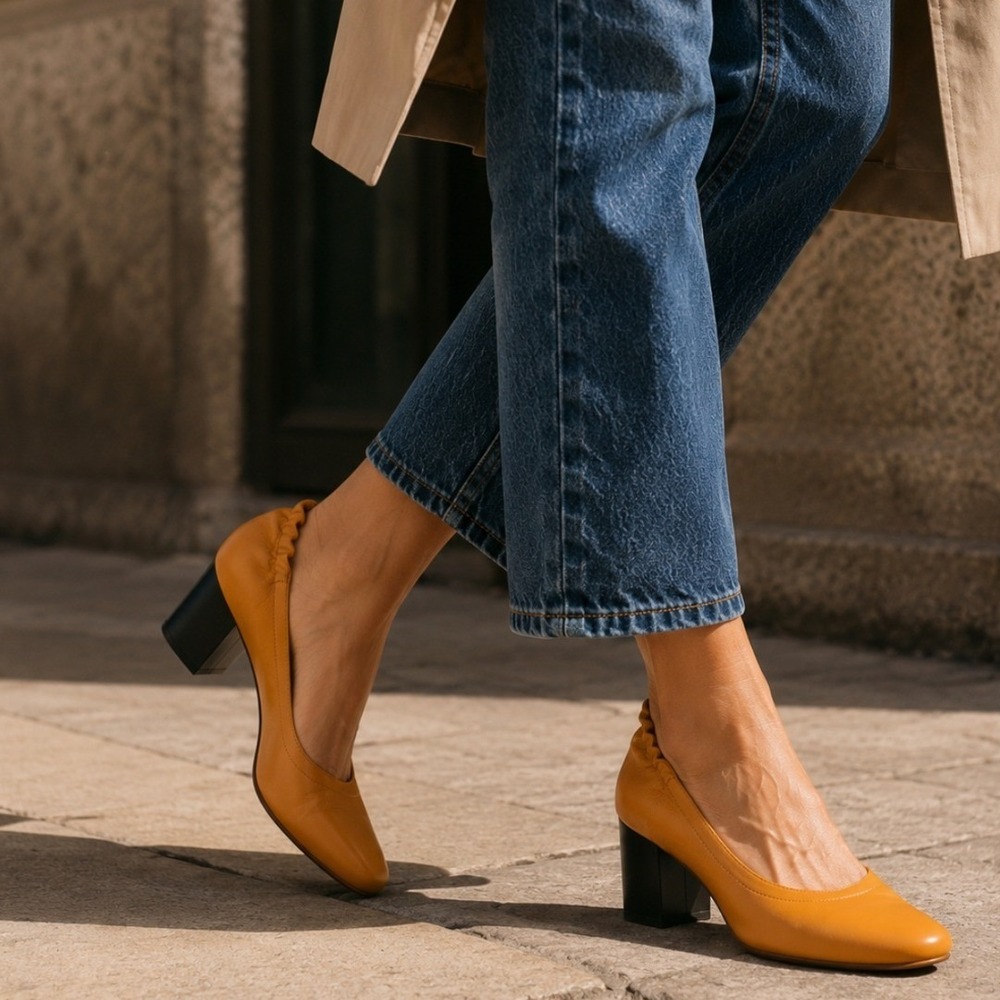Everlane THE Day Heel Women 8.5 HONEY Yellow Leather Italian Block Heel Pump